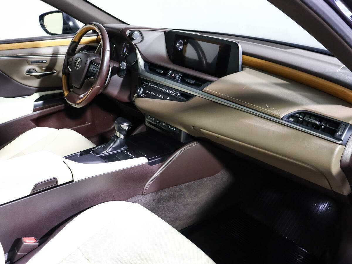 Купить Lexus ES 250, 2018, 153 456 км, фото №9