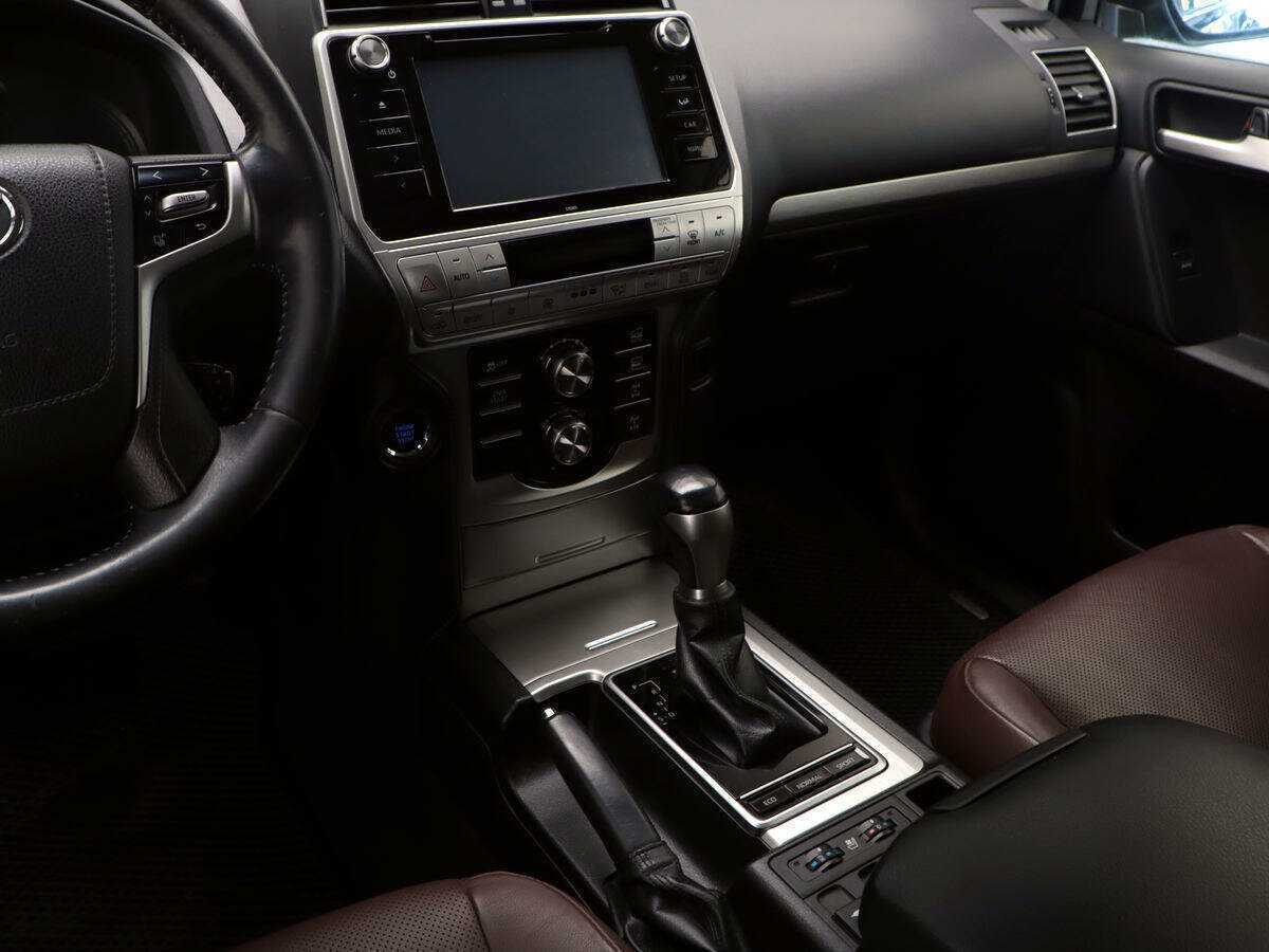 Купить Toyota Land Cruiser Prado, 2017, 128 900 км, фото №18