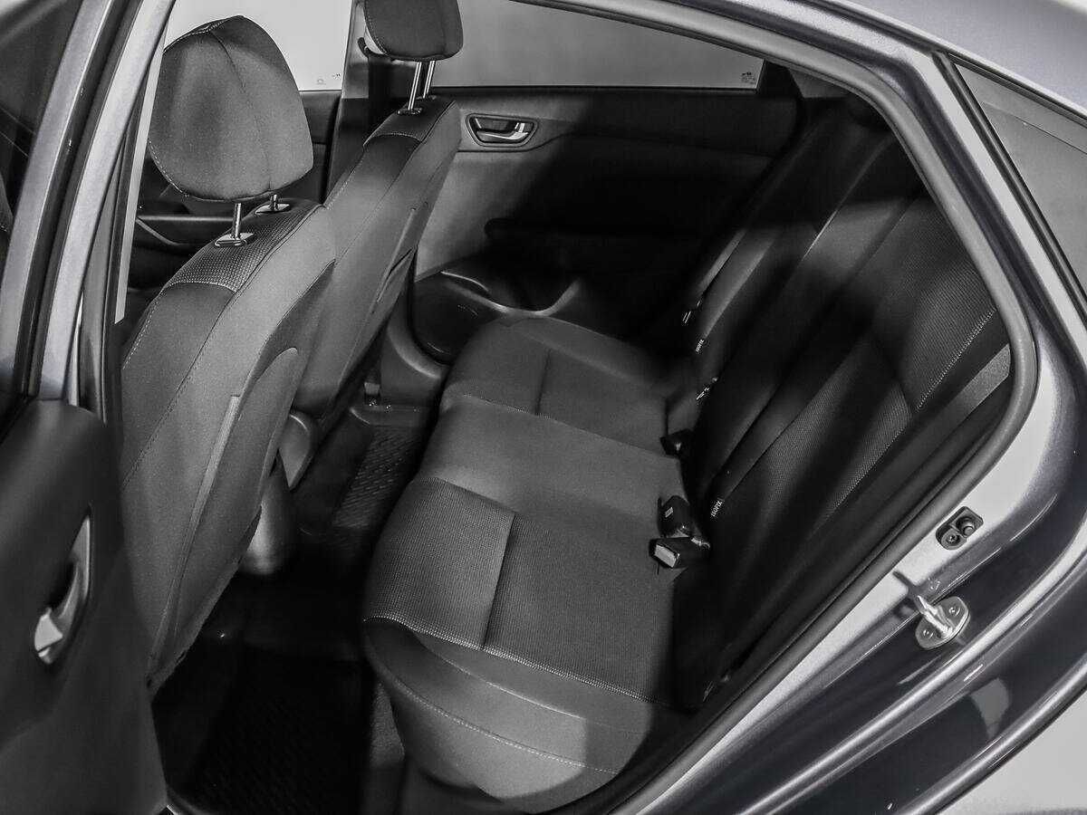 Купить Hyundai Solaris, 2017, 149 329 км, фото №10