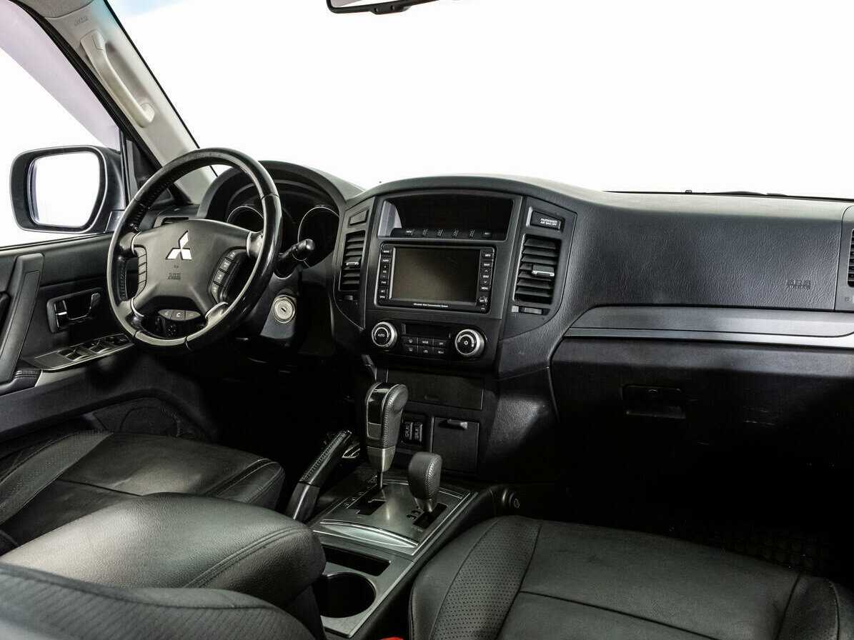 Купить Mitsubishi Pajero, 2011, 179 760 км, фото №7
