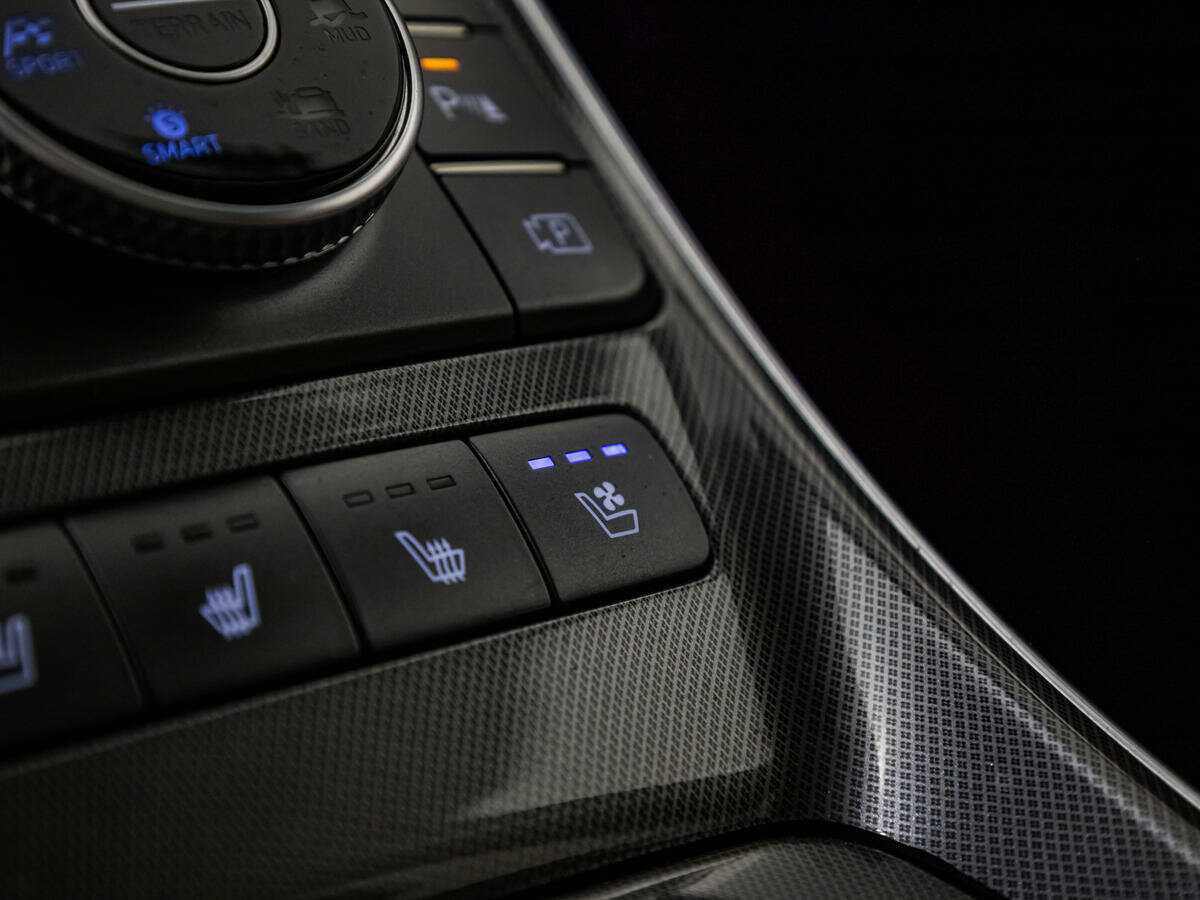 Купить Hyundai Santa Fe, 2021, 40 440 км, фото №16