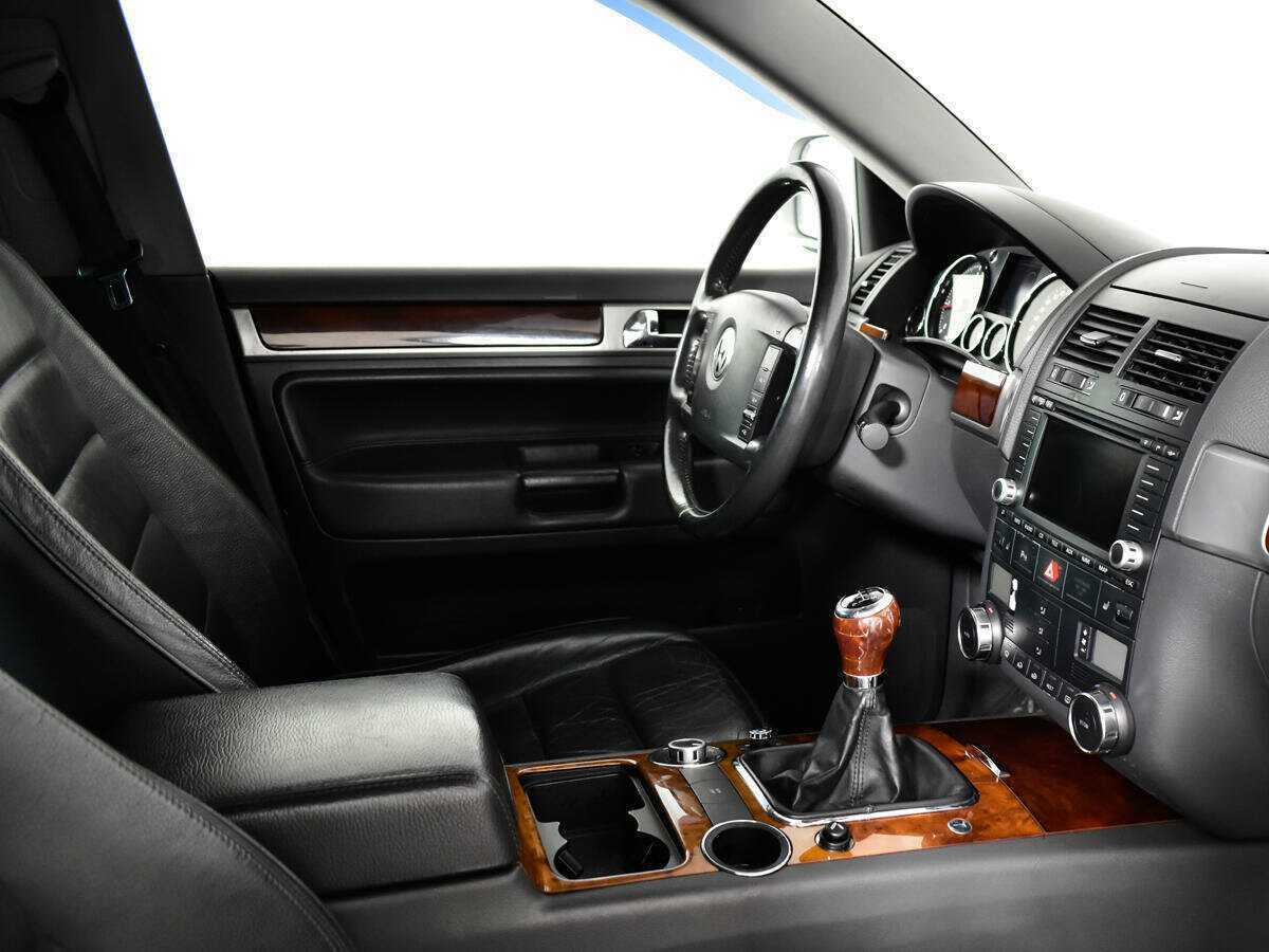 Купить Volkswagen Touareg, 2005, 250 241 км, фото №9