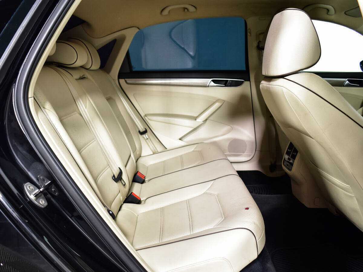 Купить Volkswagen Passat (North America and China), 2016, 165 000 км, фото №10