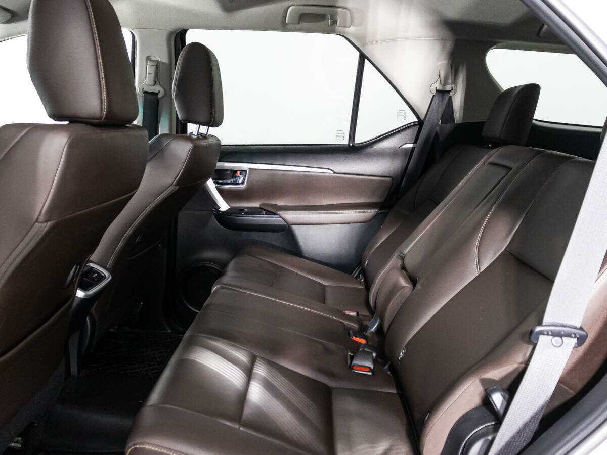 Купить Toyota Fortuner, 2019, 71 493 км, фото №10