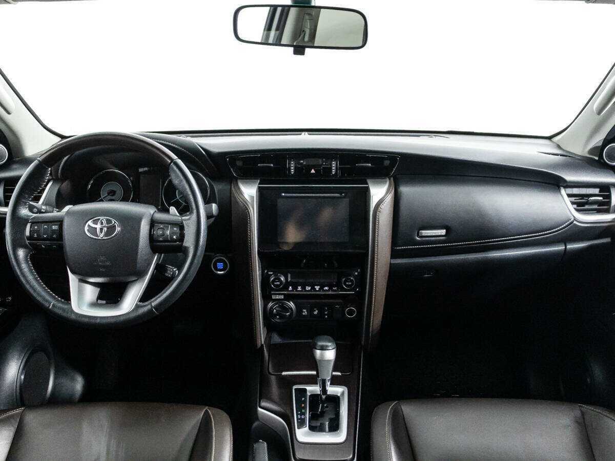 Купить Toyota Fortuner, 2019, 71 493 км, фото №13