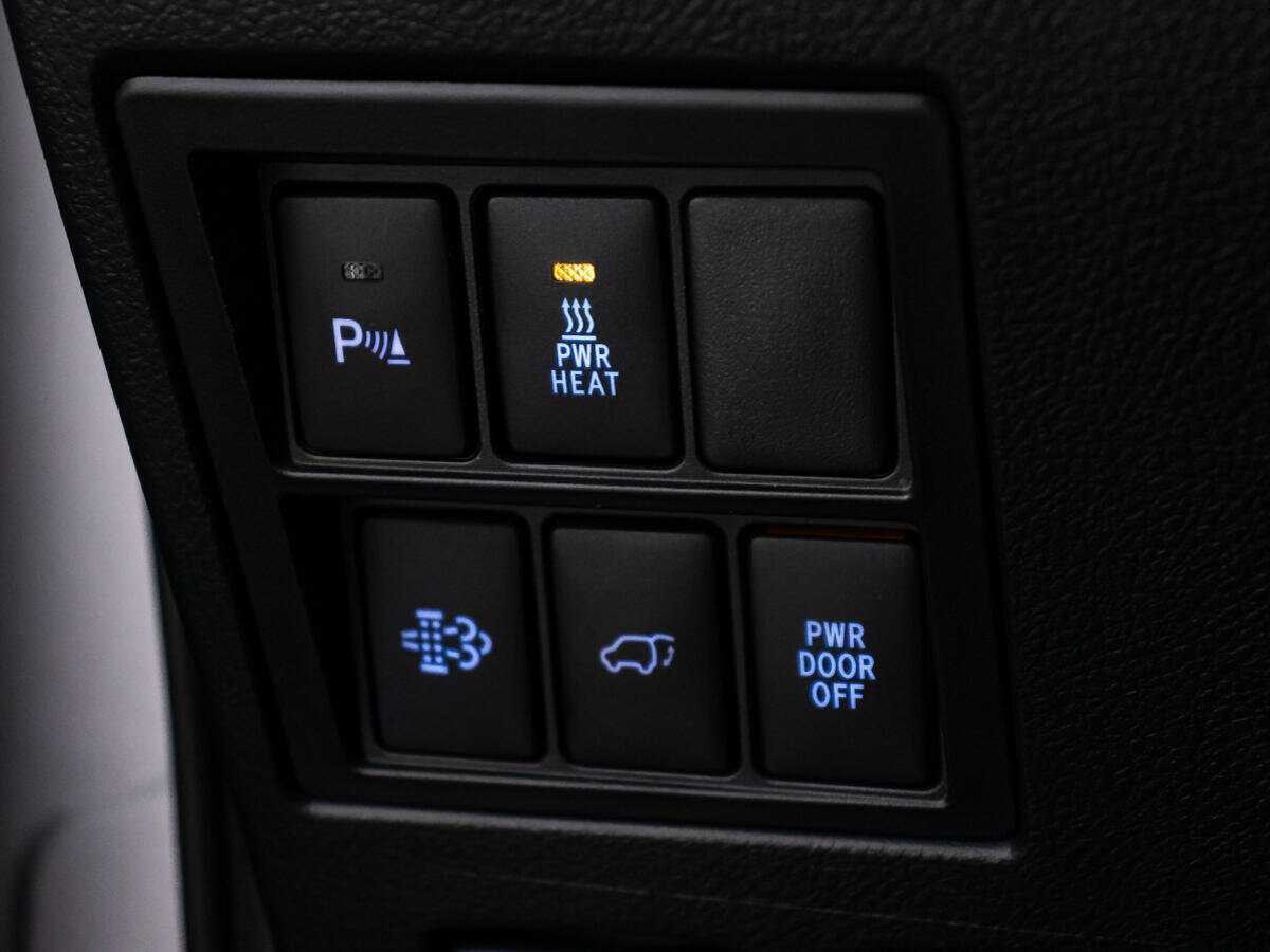 Купить Toyota Fortuner, 2019, 71 493 км, фото №23