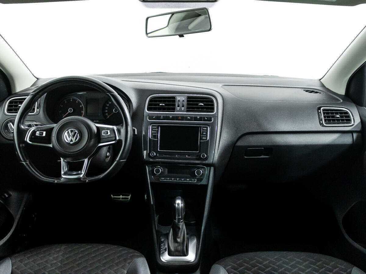 Купить Volkswagen Polo, 2018, 54 721 км, фото №13