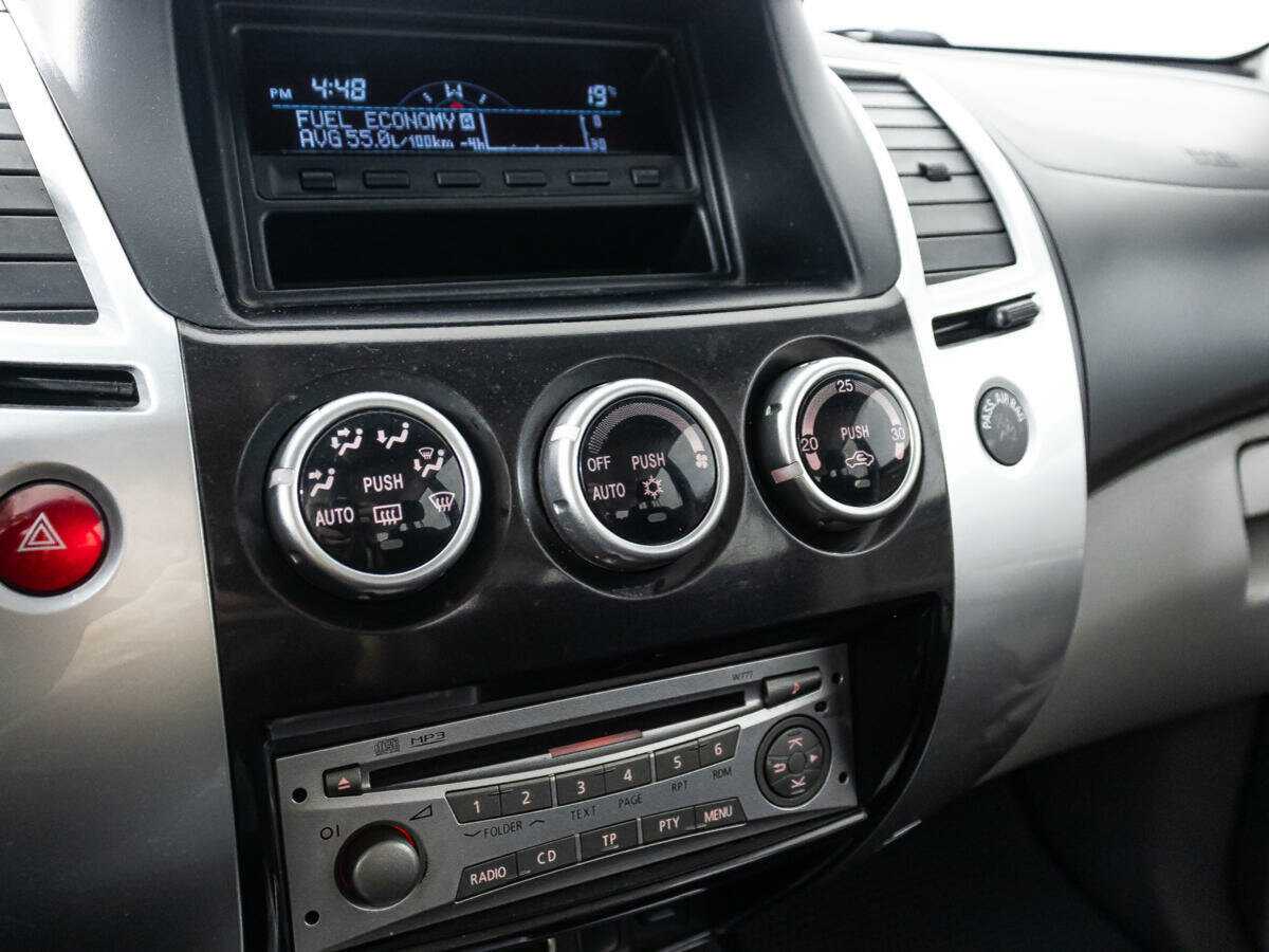 Купить Mitsubishi Pajero Sport, 2012, 217 149 км, фото №15