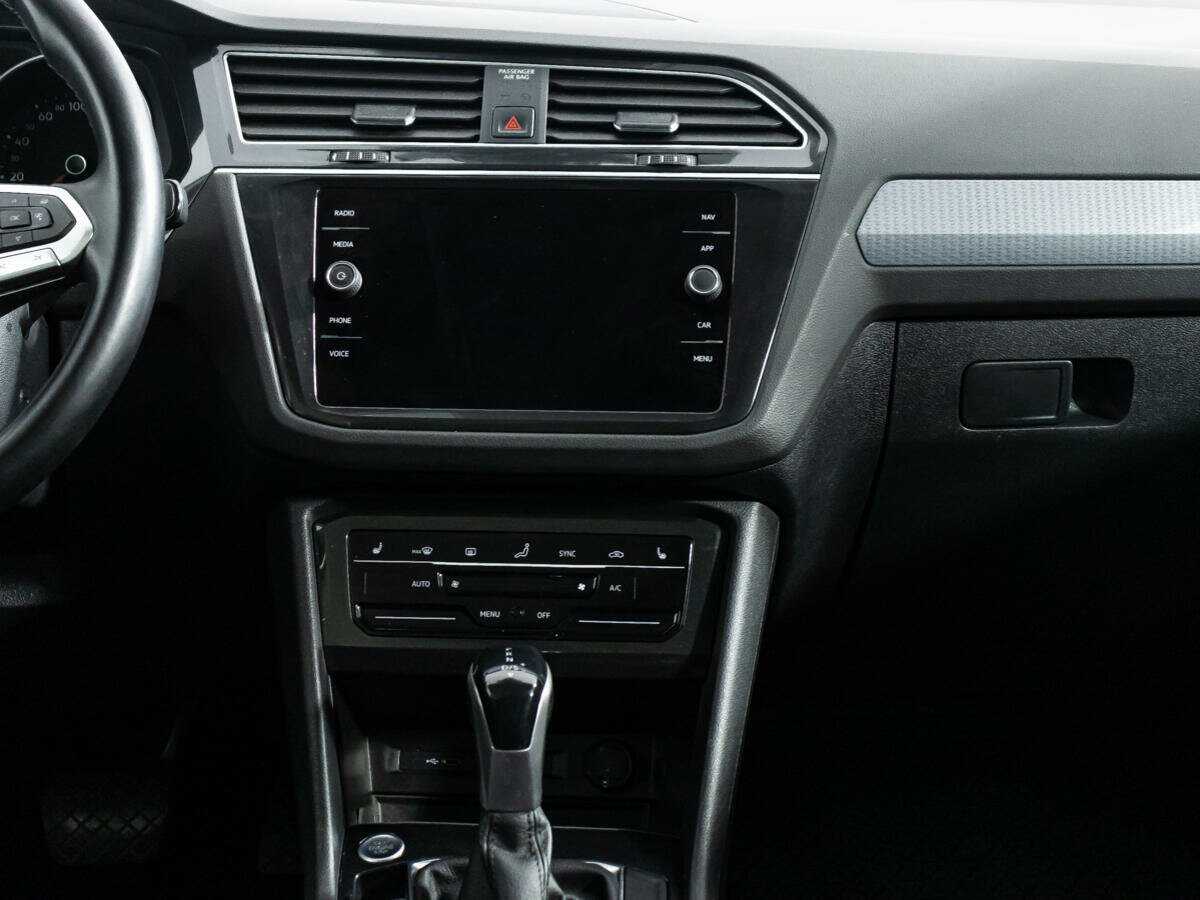 Купить Volkswagen Tiguan, 2021, 55 888 км, фото №14