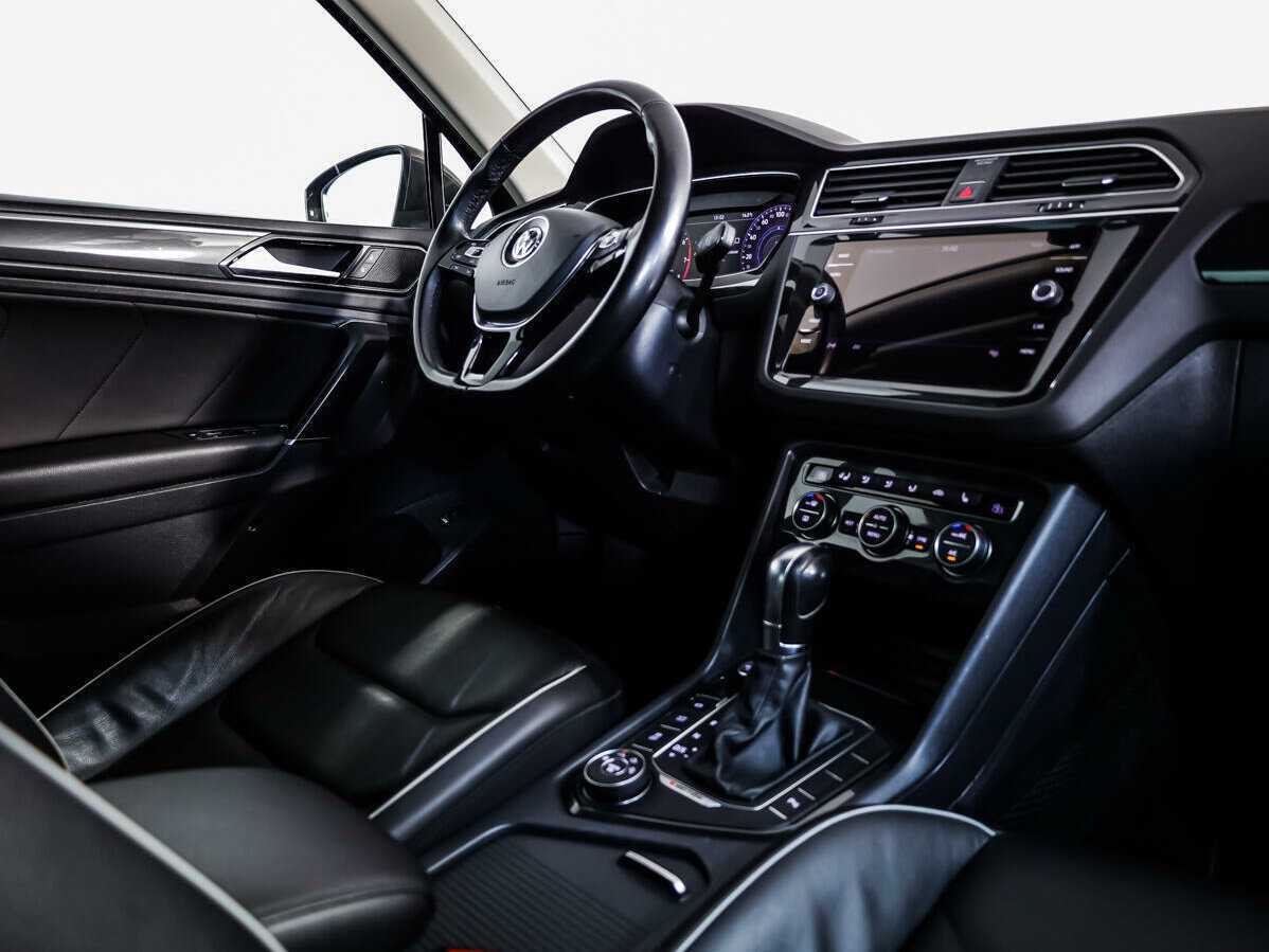 Купить Volkswagen Tiguan, 2018, 58 273 км, фото №8