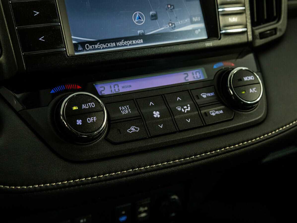 Купить Toyota RAV4, 2015, 68 190 км, фото №20