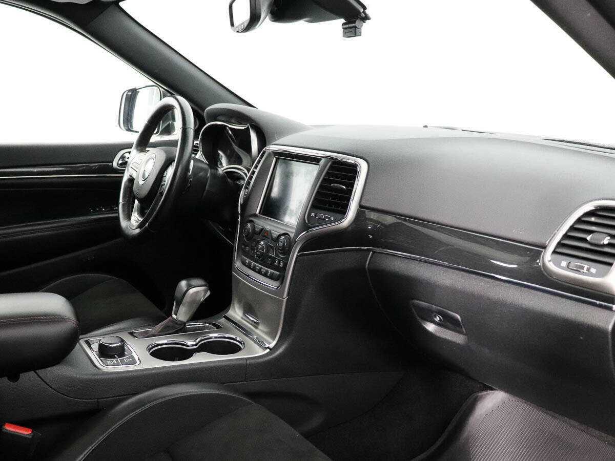 Купить Jeep Grand Cherokee, 2018, 148 778 км, фото №9
