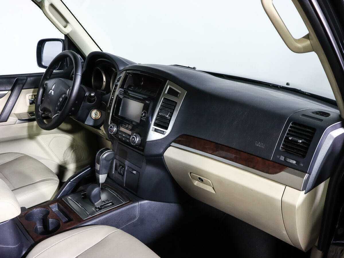 Купить Mitsubishi Pajero, 2017, 100 000 км, фото №8