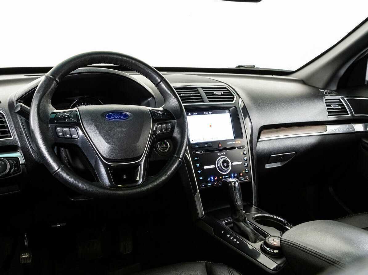 Купить Ford Explorer, 2016, 130 019 км, фото №9