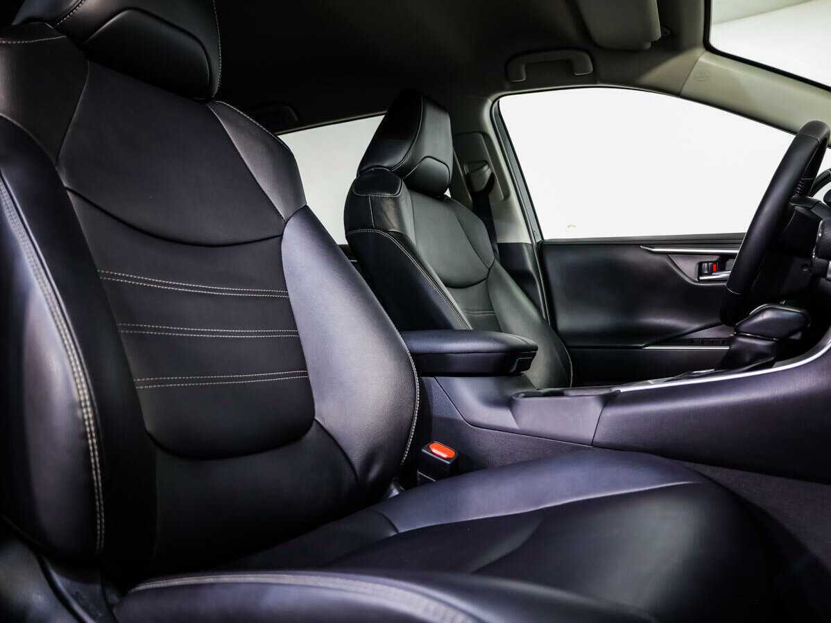 Купить Toyota RAV4, 2021, 56 240 км, фото №12