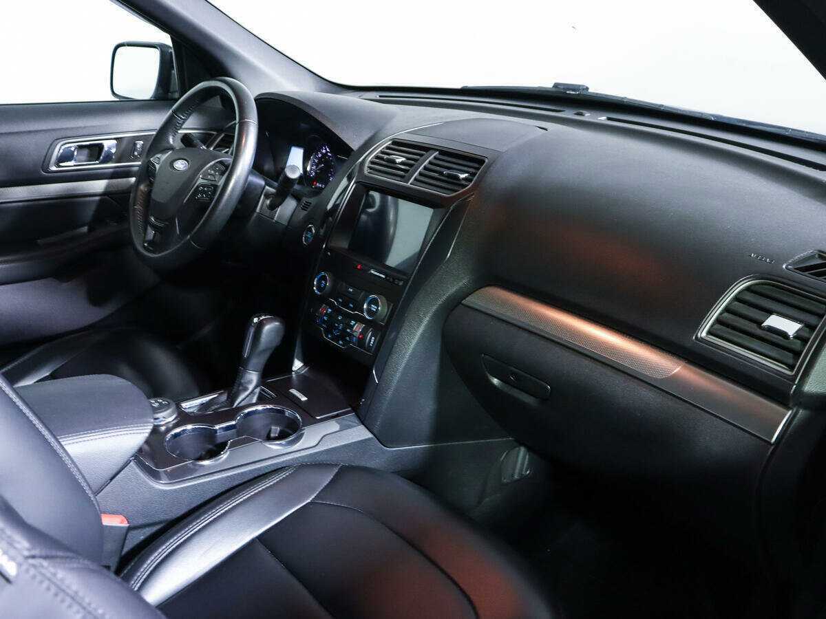 Купить Ford Explorer, 2019, 79 259 км, фото №9