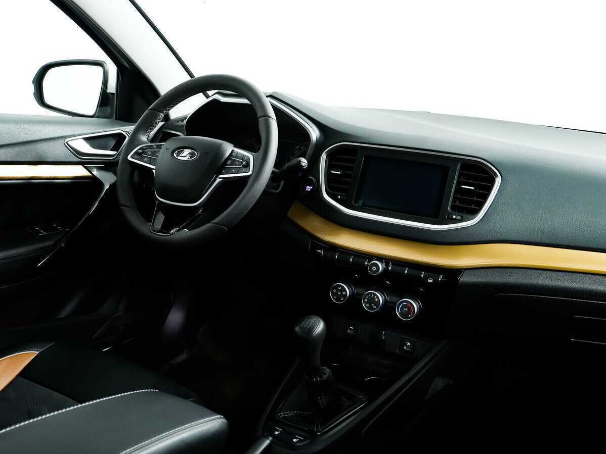 Купить Lada (ВАЗ) Vesta Cross, 2023, 5 724 км, фото №9