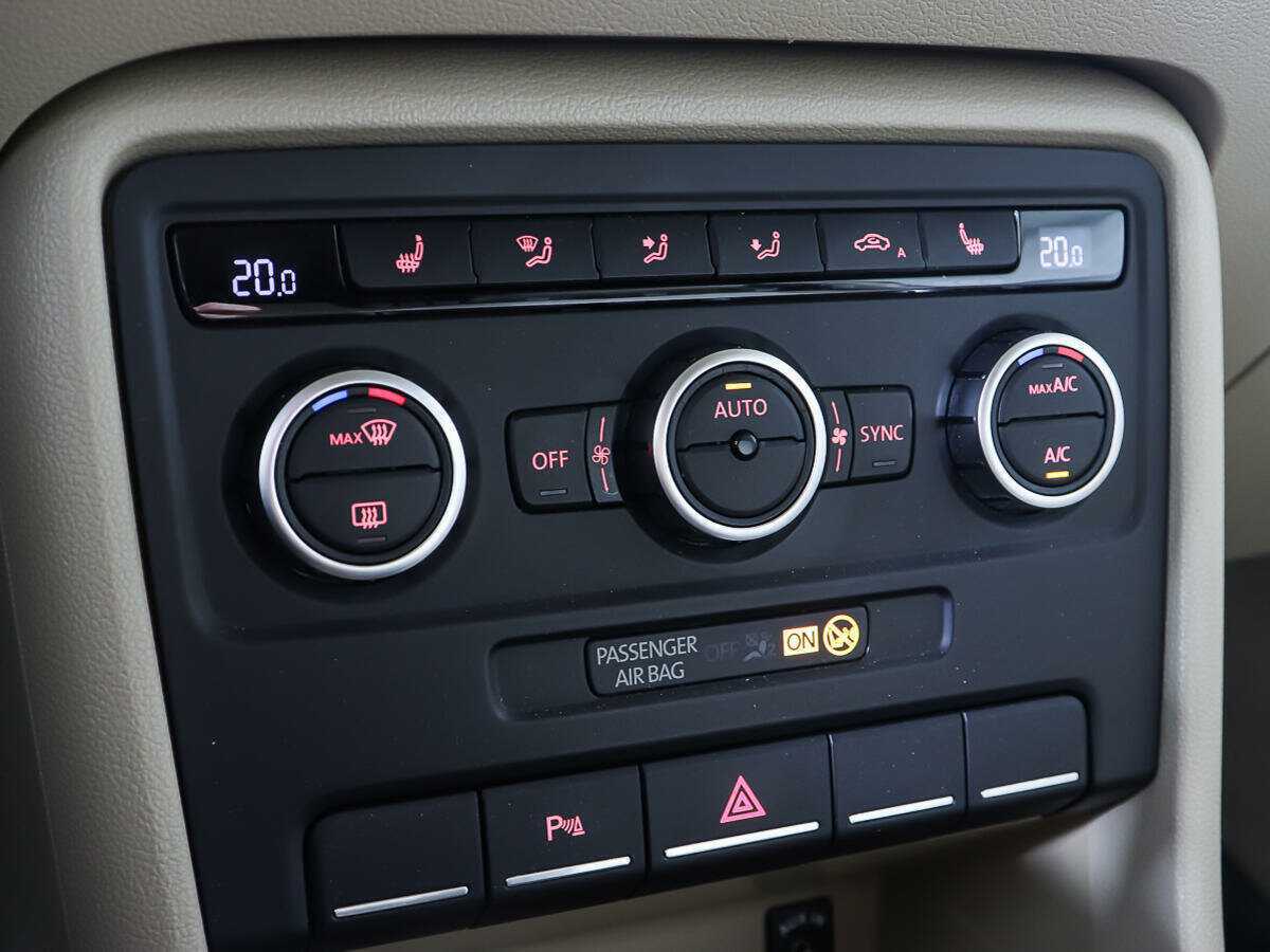 Купить Volkswagen Beetle, 2014, 59 020 км, фото №17