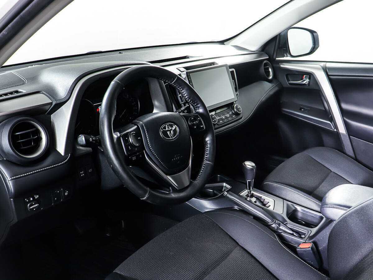 Купить Toyota RAV4, 2017, 118 000 км, фото №13