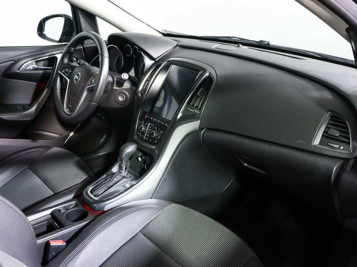 Купить Opel Astra, 2011, 104 600 км, фото №7