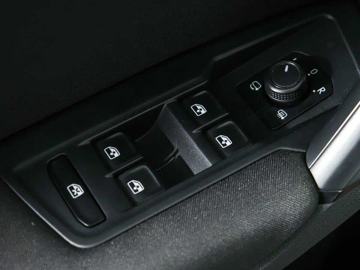 Купить Volkswagen Tiguan, 2018, 83 596 км, фото №20