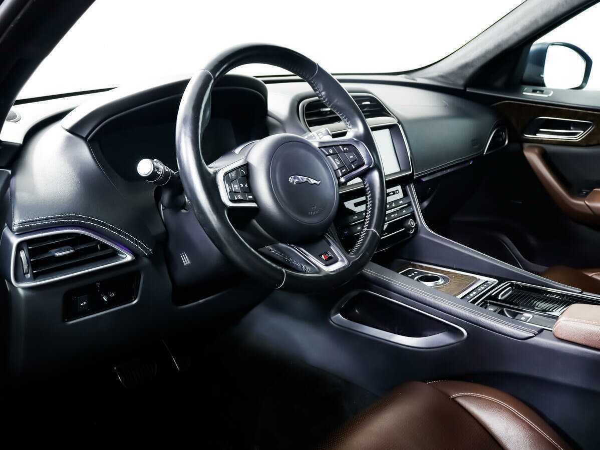 Купить Jaguar F-Pace, 2017, 130 164 км, фото №14