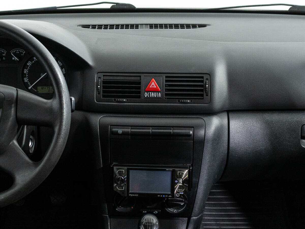 Купить Skoda Octavia, 2010, 84 793 км, фото №14