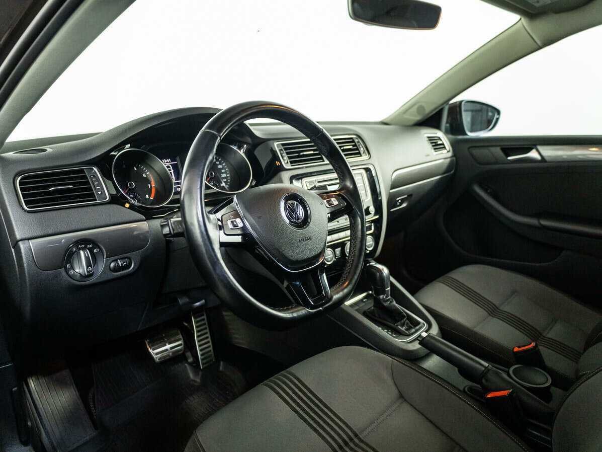 Купить Volkswagen Jetta, 2016, 119 856 км, фото №10