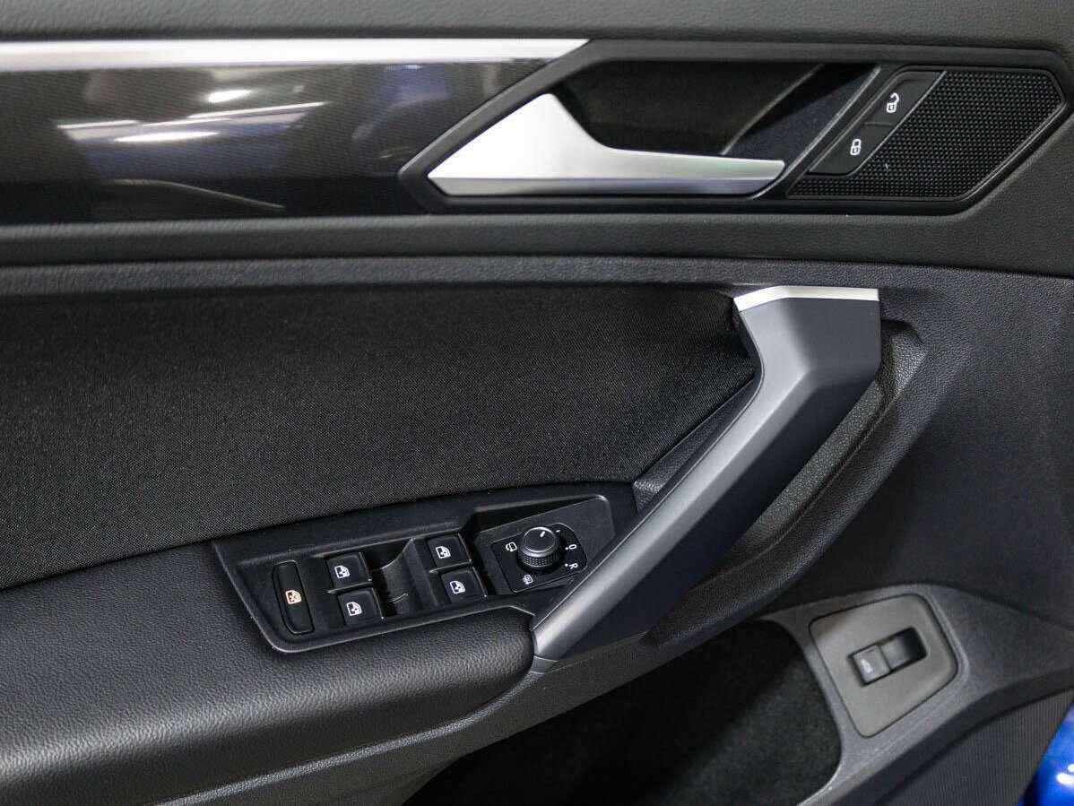 Купить Volkswagen Tiguan, 2019, 73 411 км, фото №16