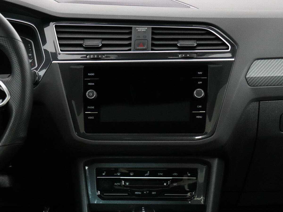 Купить Volkswagen Tiguan, 2021, 61 889 км, фото №17