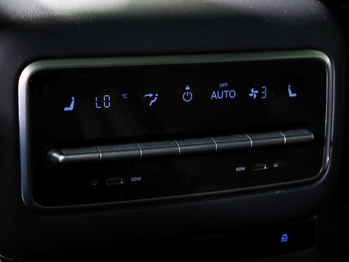 Купить LiXiang L9 44.5 kWh, 2023, 8 500 км, фото №14