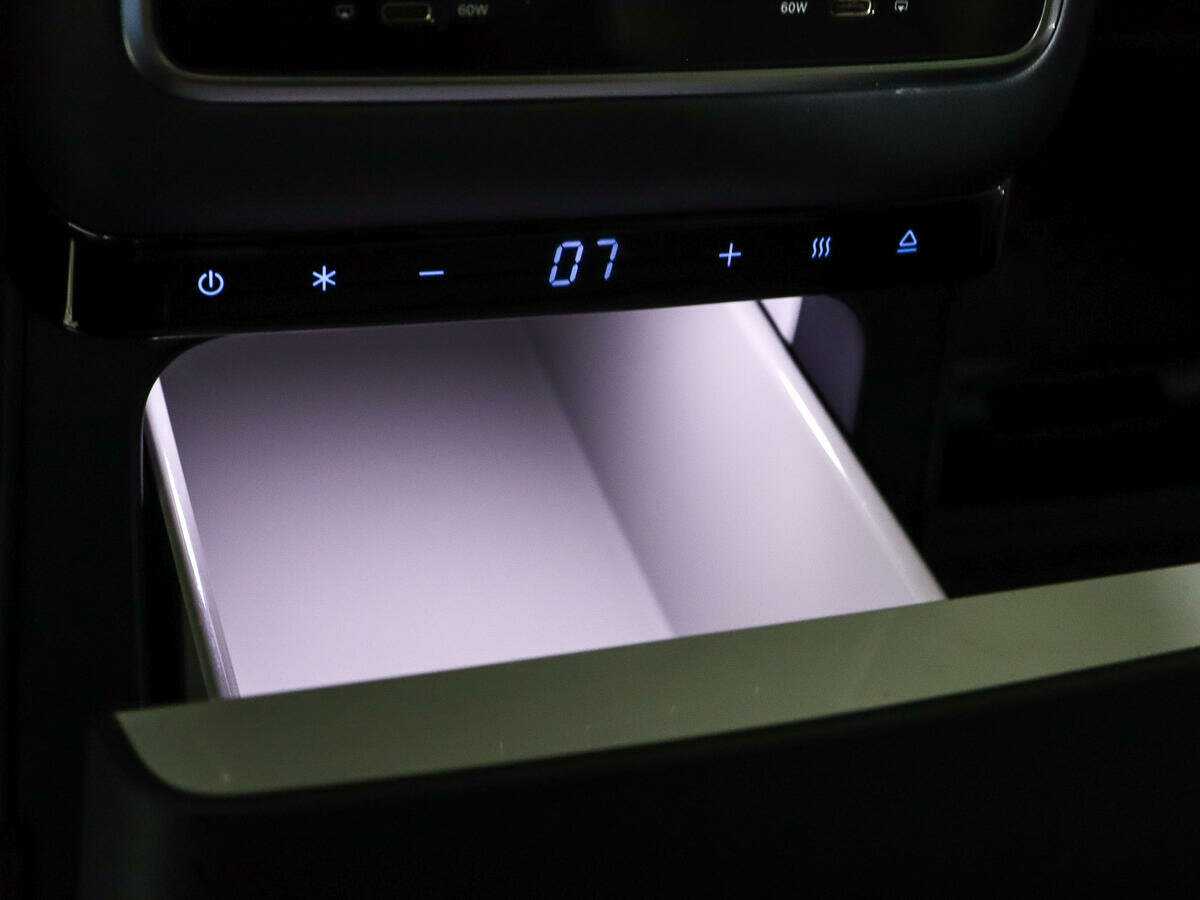 Купить LiXiang L9 44.5 kWh, 2023, 8 500 км, фото №15