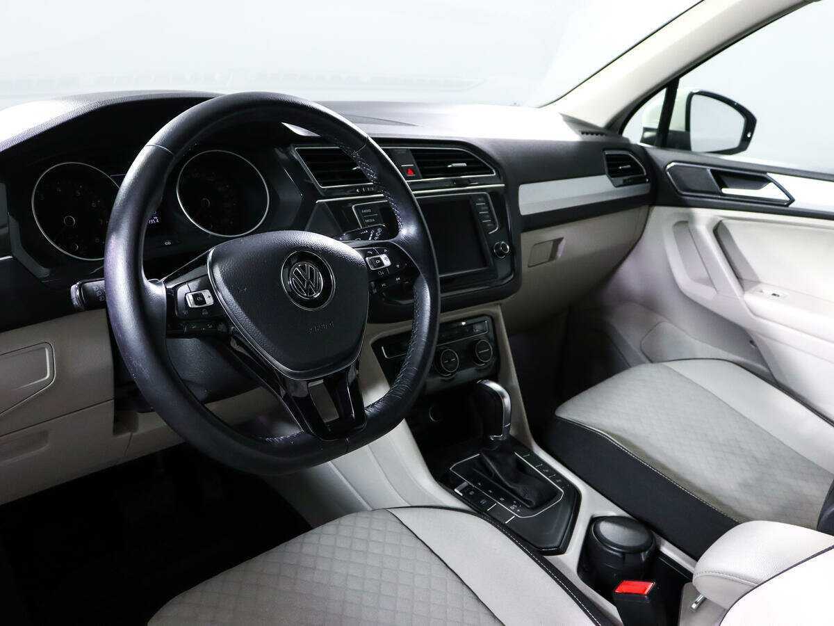 Купить Volkswagen Tiguan, 2017, 107 600 км, фото №12
