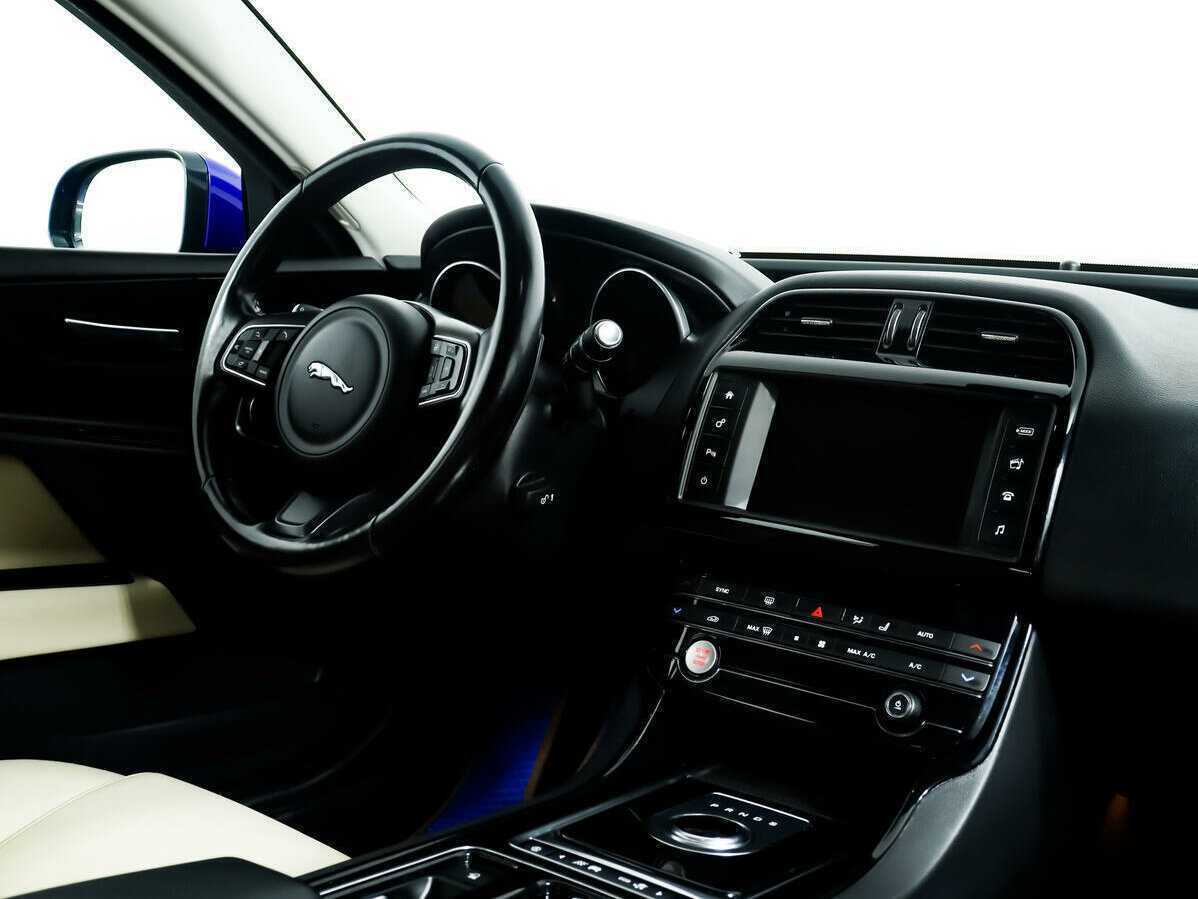 Купить Jaguar XE, 2018, 57 650 км, фото №9