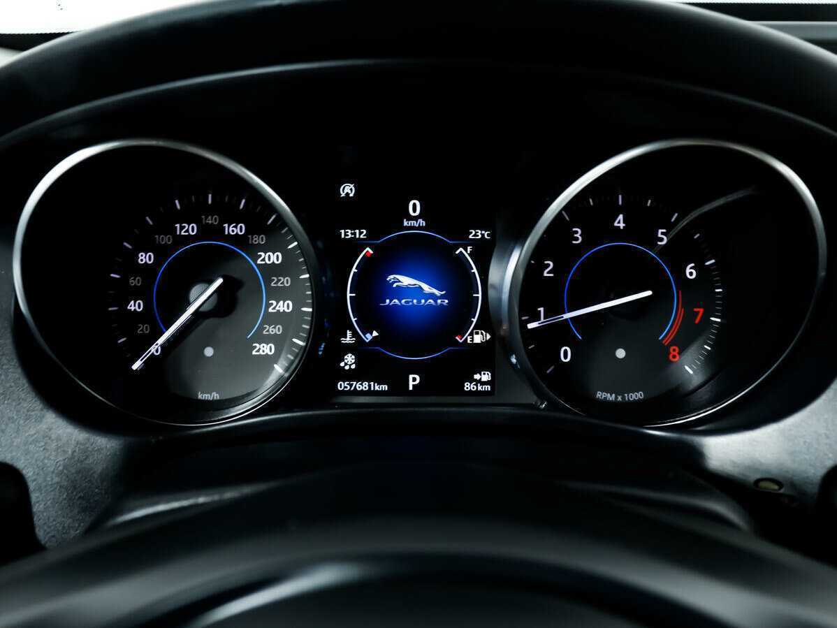 Купить Jaguar XE, 2018, 57 650 км, фото №10