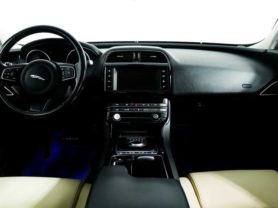 Купить Jaguar XE, 2018, 57 650 км, фото №11