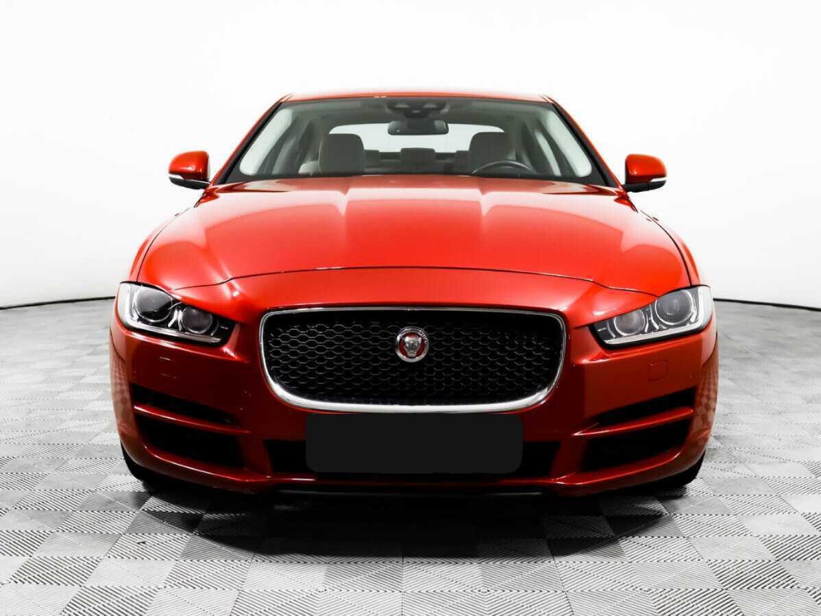Jaguar XE