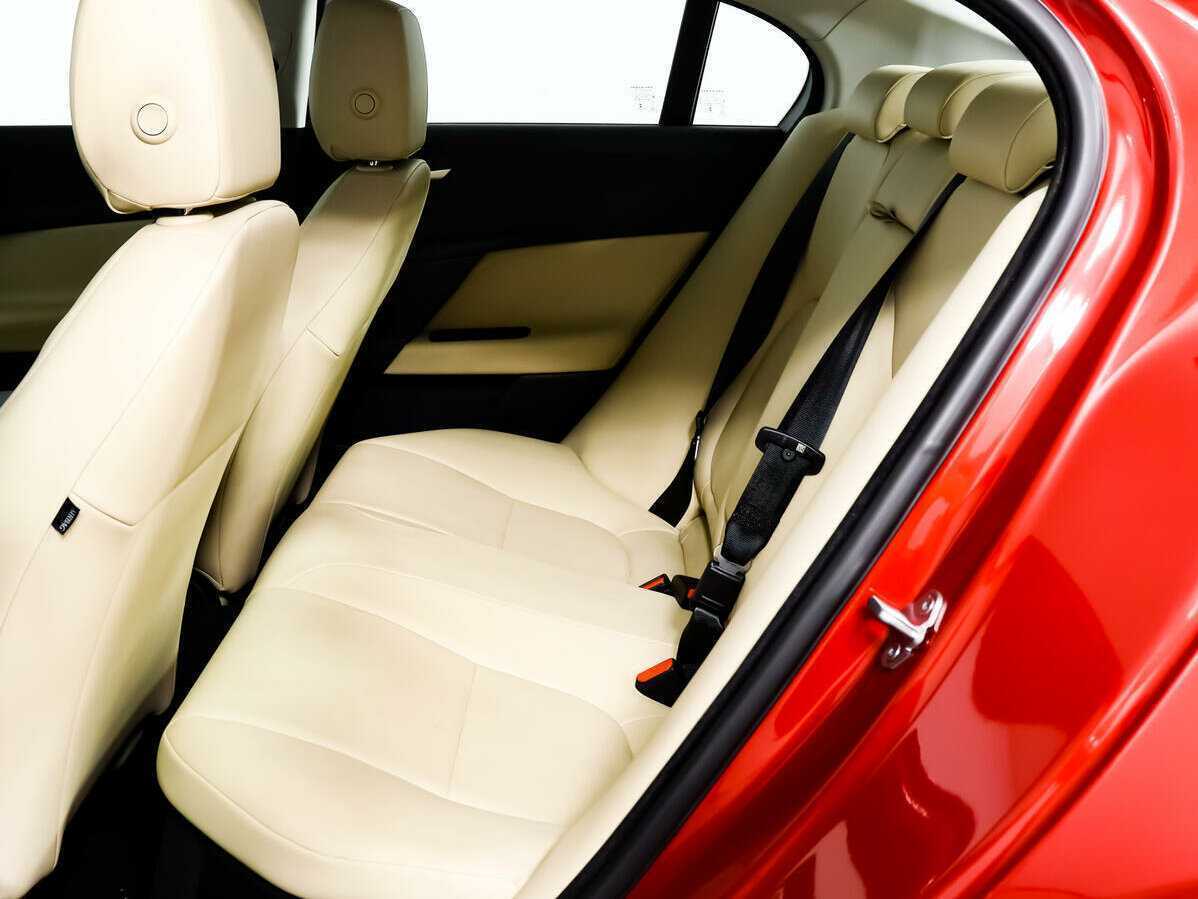 Купить Jaguar XE, 2017, 35 518 км, фото №11