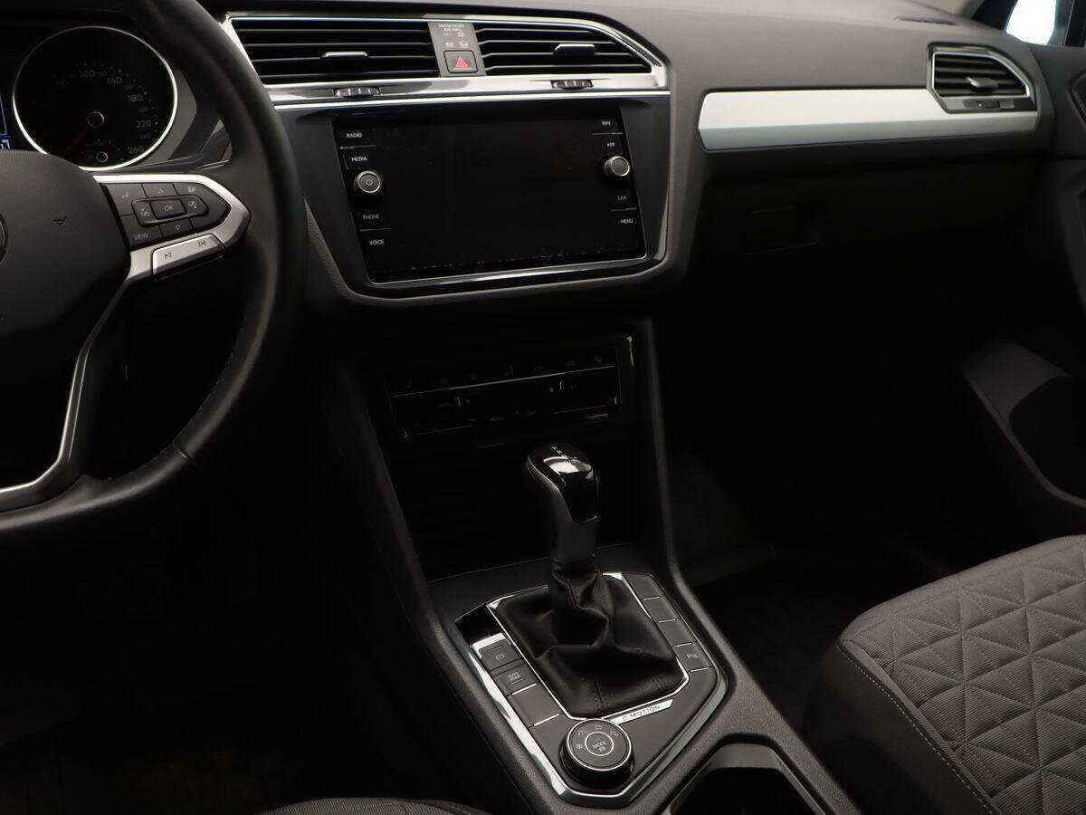 Купить Volkswagen Tiguan, 2022, 6 950 км, фото №16