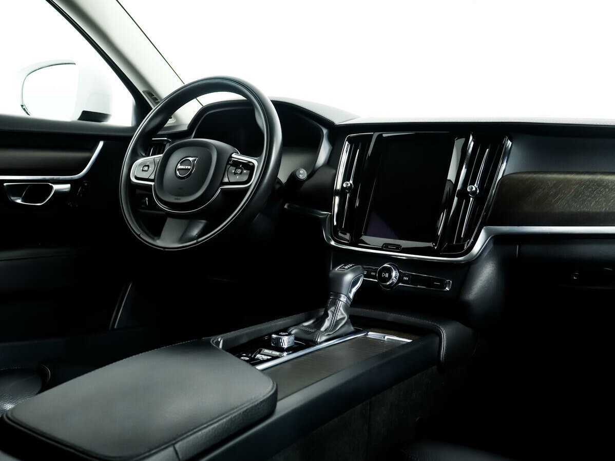 Купить Volvo V90 Cross Country, 2019, 130 225 км, фото №9