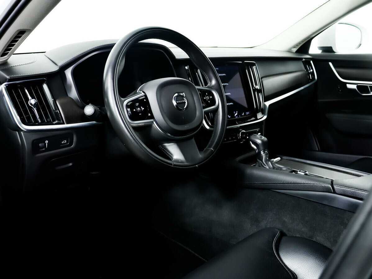 Купить Volvo V90 Cross Country, 2019, 130 225 км, фото №13