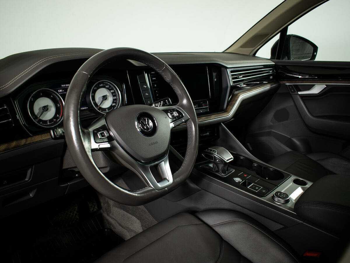 Купить Volkswagen Touareg, 2019, 143 645 км, фото №13