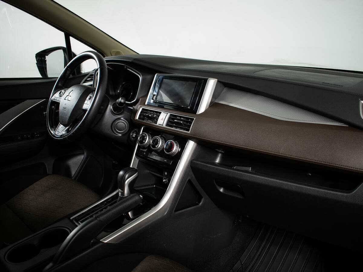 Купить Mitsubishi Xpander Cross, 2022, 38 235 км, фото №9