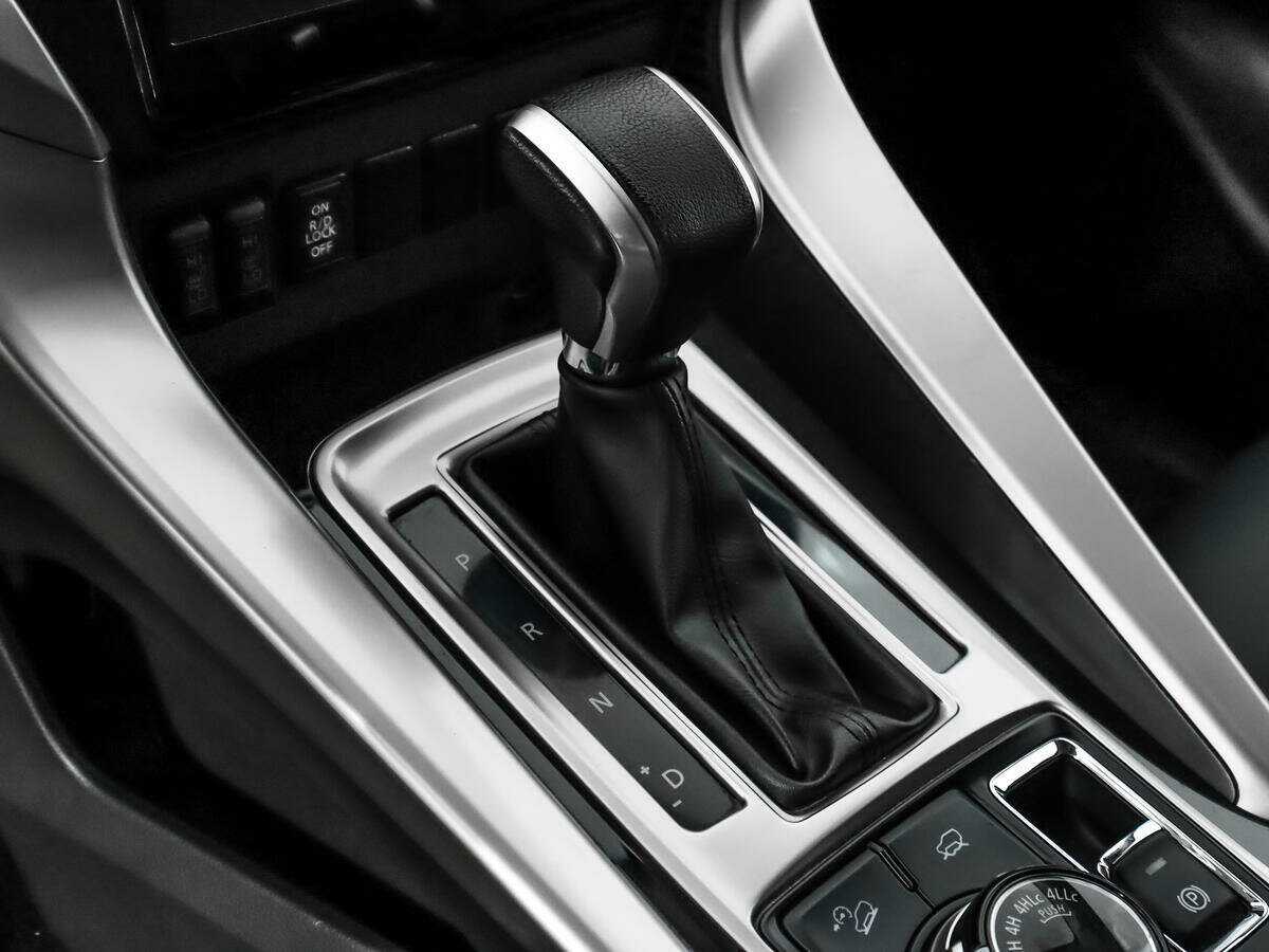 Купить Mitsubishi Pajero Sport, 2017, 45 050 км, фото №11