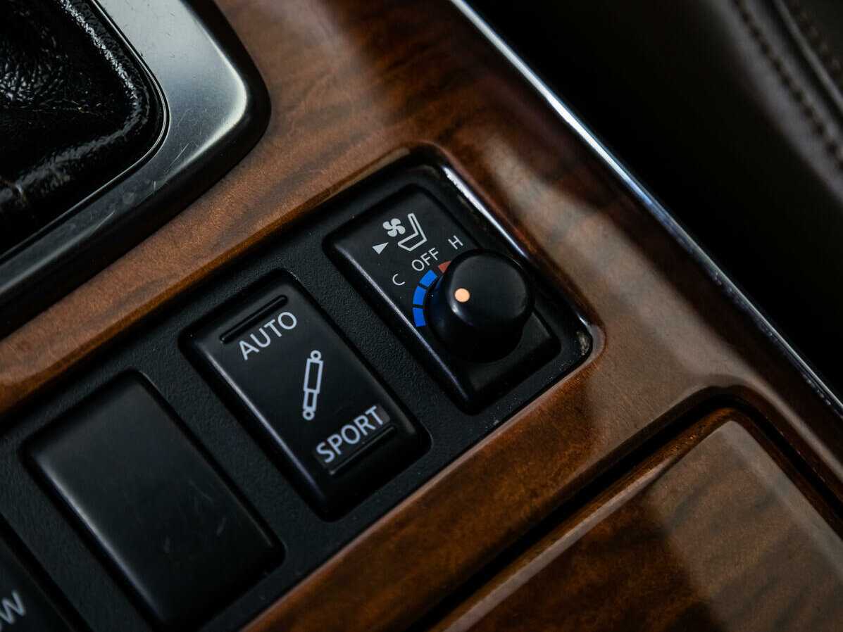 Купить Infiniti FX50, 2008, 147 074 км, фото №16