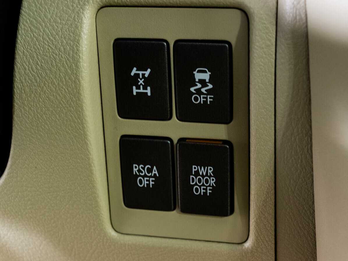 Купить Lexus LX 570, 2008, 173 277 км, фото №17