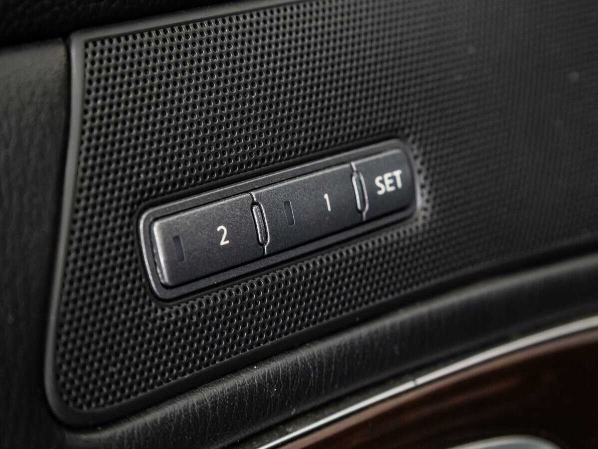 Купить Infiniti M25, 2010, 239 000 км, фото №20