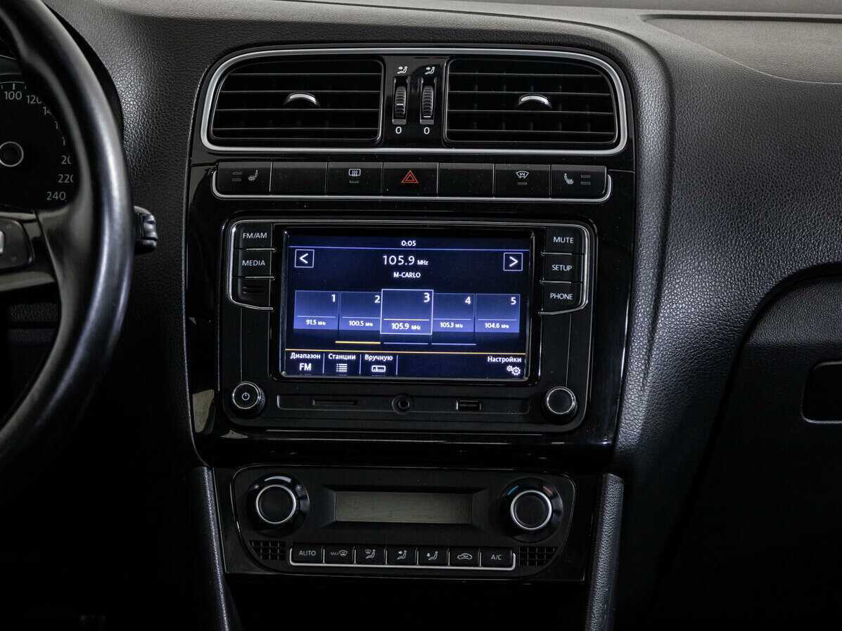 Купить Volkswagen Polo, 2017, 155 350 км, фото №14