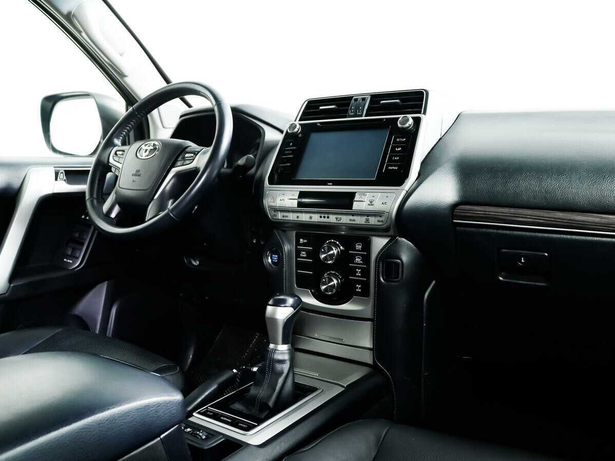 Купить Toyota Land Cruiser Prado, 2017, 61 353 км, фото №5