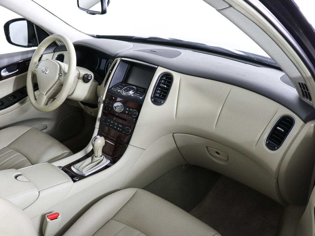 Купить Infiniti QX50, 2015, 120 737 км, фото №8